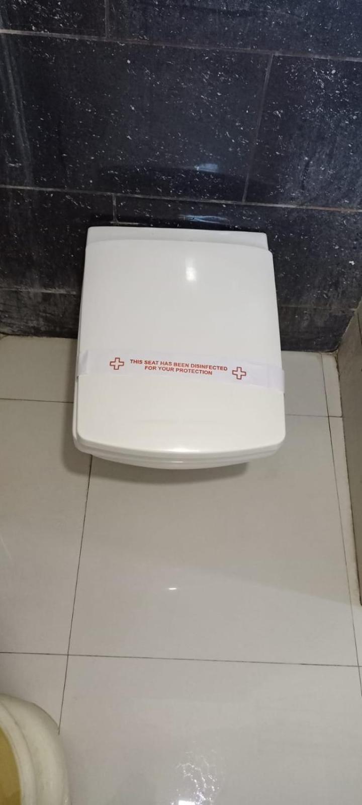 Hotel Palliate Ahmedabad Buitenkant foto