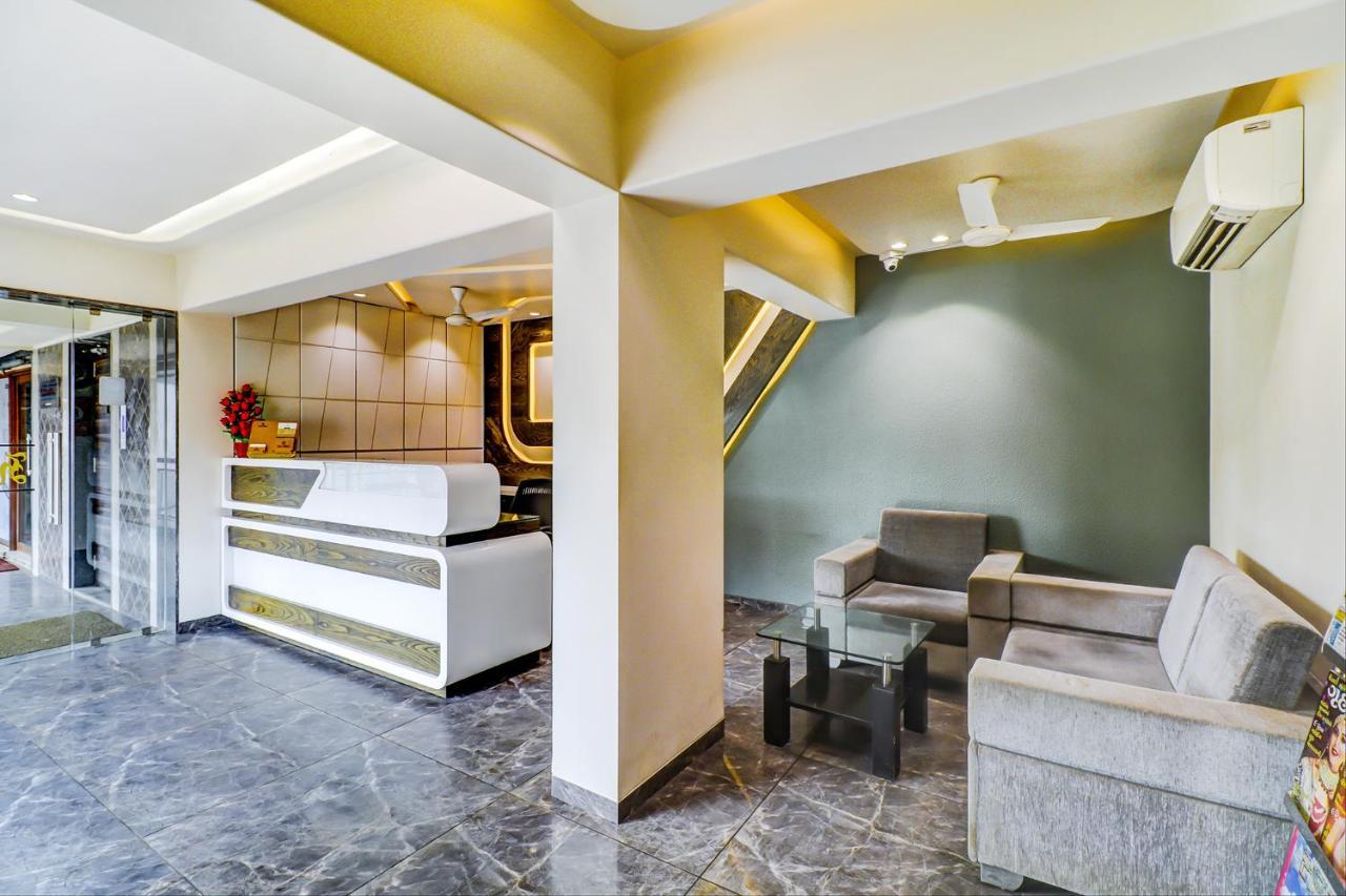 Hotel Palliate Ahmedabad Buitenkant foto
